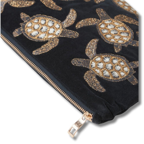 Turtle Conservation Everyday Pouch