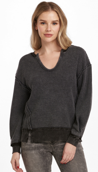 Zyra Thermal Oversized Top - Black