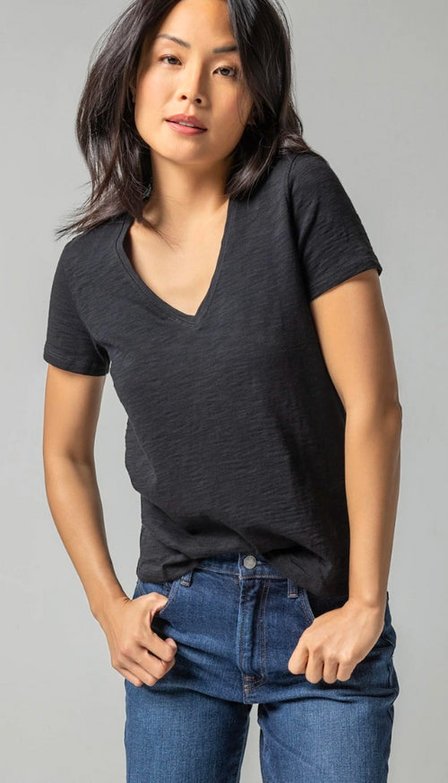 V-Neck Short Sleeve Seam Tee