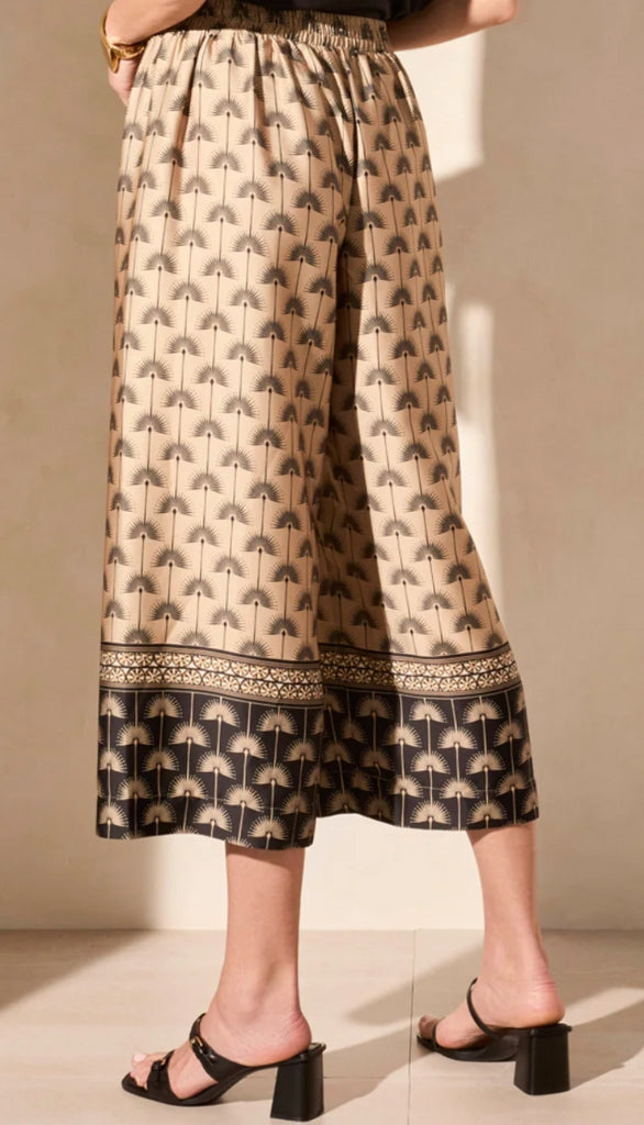 Border Print Flowy Pant